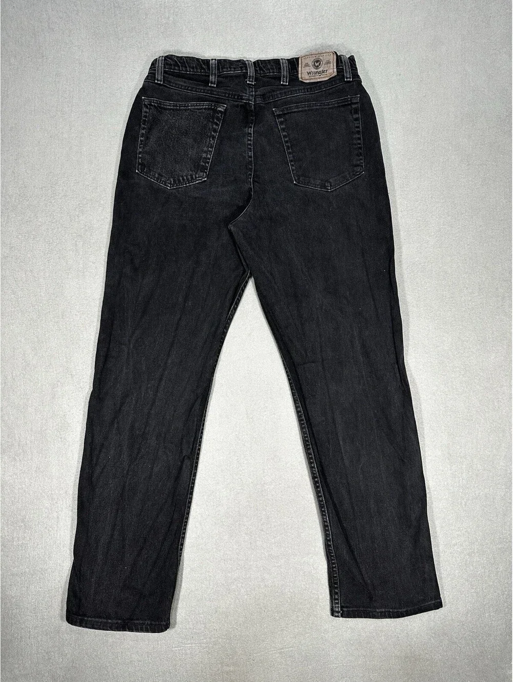 Wrangler Jeans Mens 31x31 Black Denim Straight Leg Authentic Classic Fit